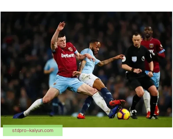 斯特林射门方式表现稳健，近期比赛中显示出良好进攻状态