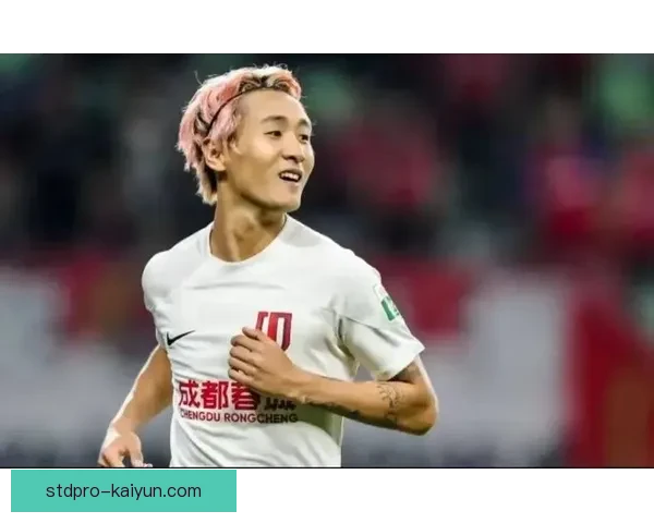 韦世豪足球潜力分析：表现稳健引发关注，未来值得期待